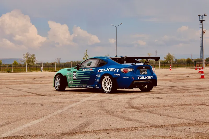 Generation Growl: Why Young Drivers Are Falling in Love With the Sound of Real Engines